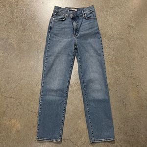 The Perfect Vintage Straight Jean: Crossover Edition